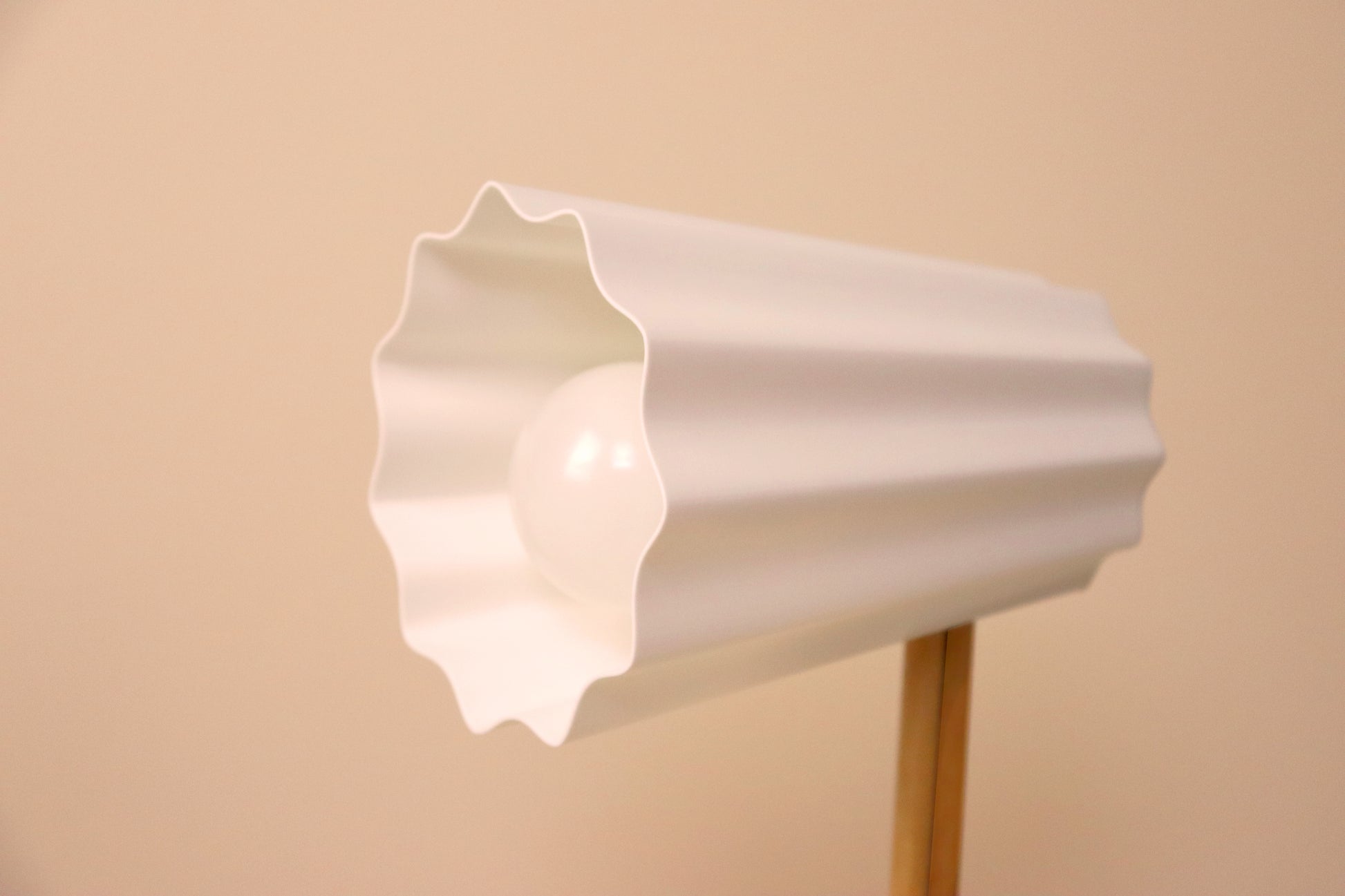 FLOE Oak lamp