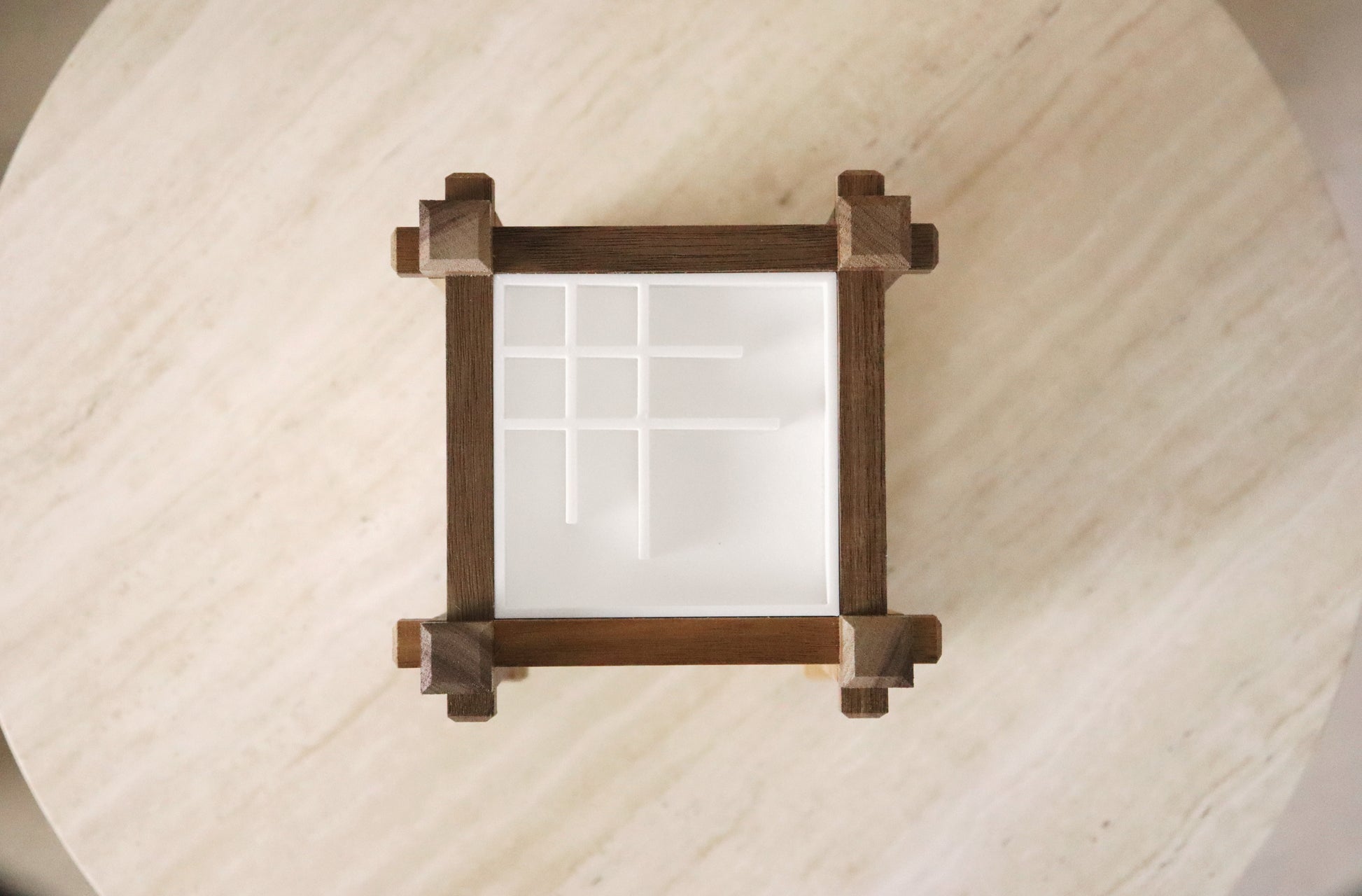 Shoji lamp